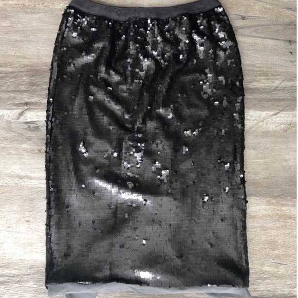 ❤️… Who What Wear Sequin Skirt - Picture 2 of 3